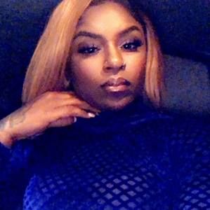 Meet your Posher, Aisha